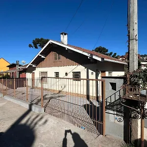Alojamento de Acomodação e Pequeno-almoço Refugio Girassol